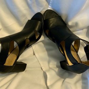 Black Women's Naturalizer Size 9M Lexie Sandals